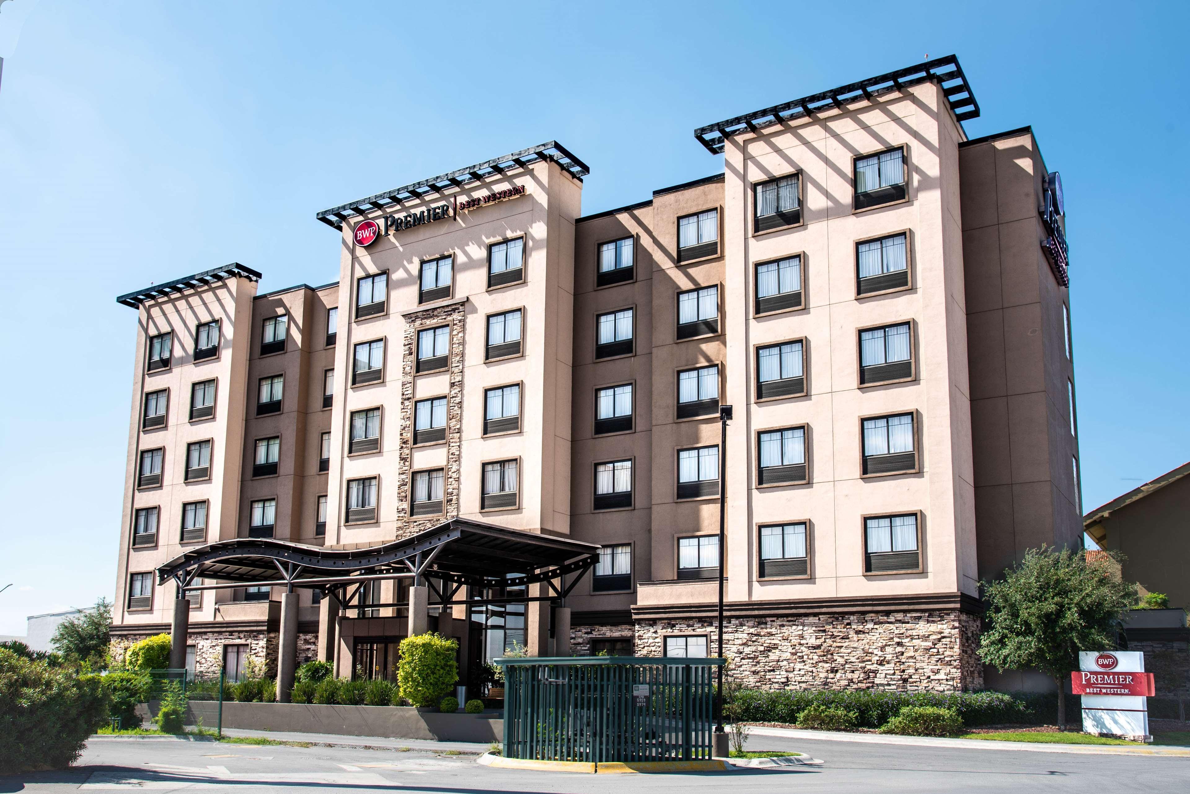 Best Western Premier Monterrey Aeropuerto Apodaca Exterior foto The Hilton San Marcos