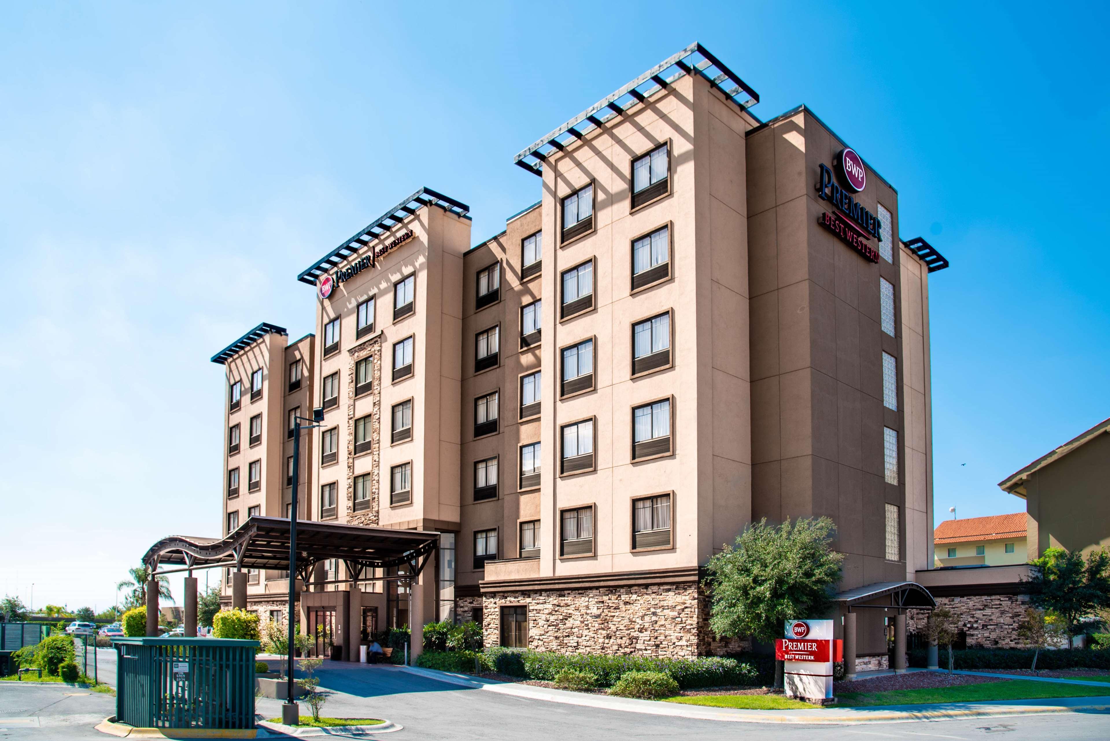 Best Western Premier Monterrey Aeropuerto Apodaca Exterior foto Hampton Inn & Suites San Antonio