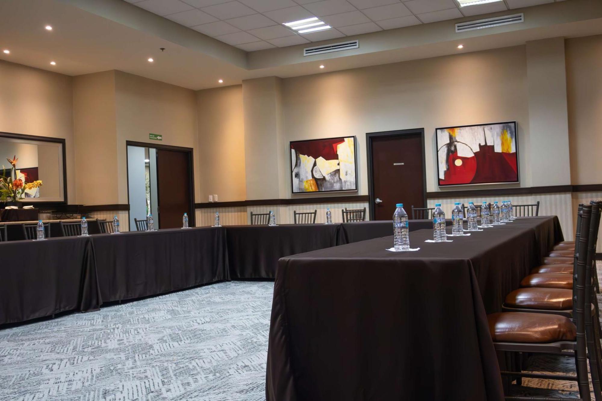 Best Western Premier Monterrey Aeropuerto Apodaca Exterior foto Meeting room