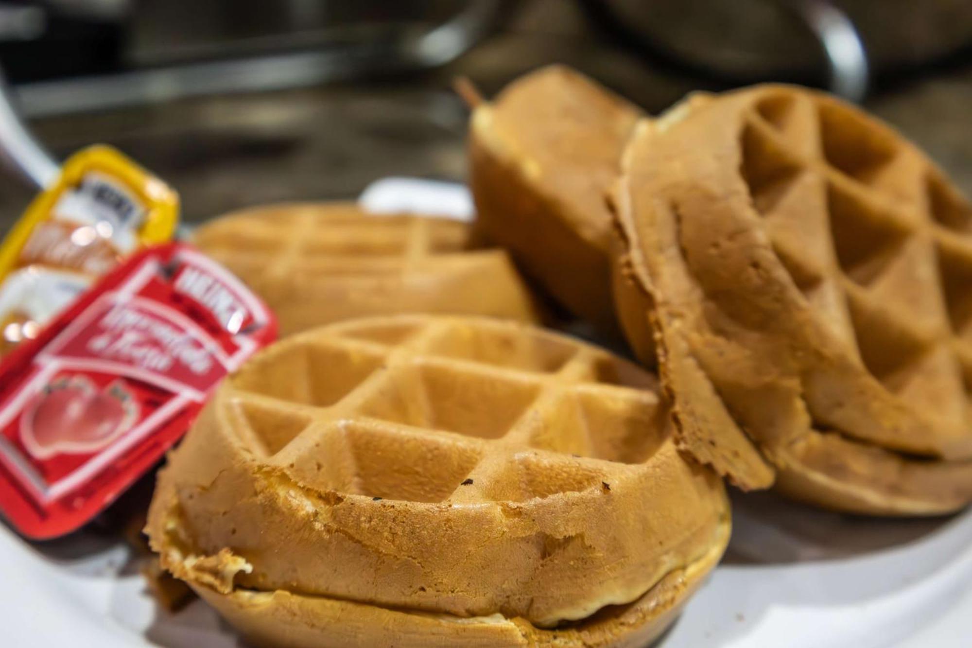 Best Western Premier Monterrey Aeropuerto Apodaca Exterior foto A waffle sandwich